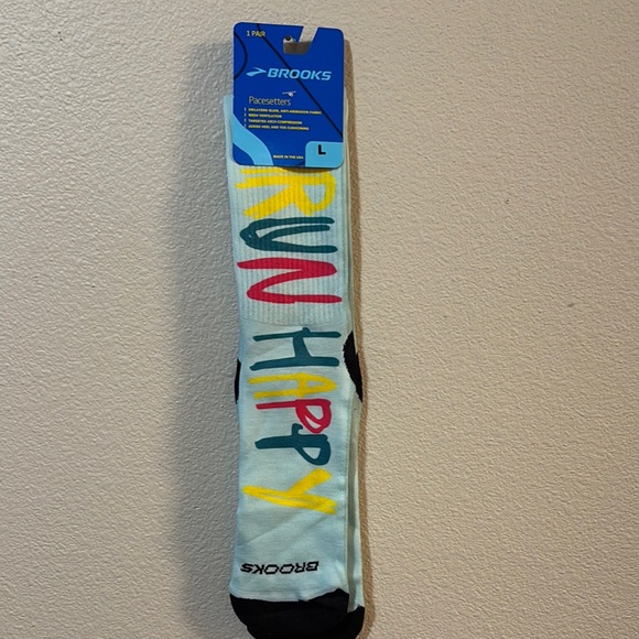 Brooks Accessories - Brooks Colorful Athletic Socks